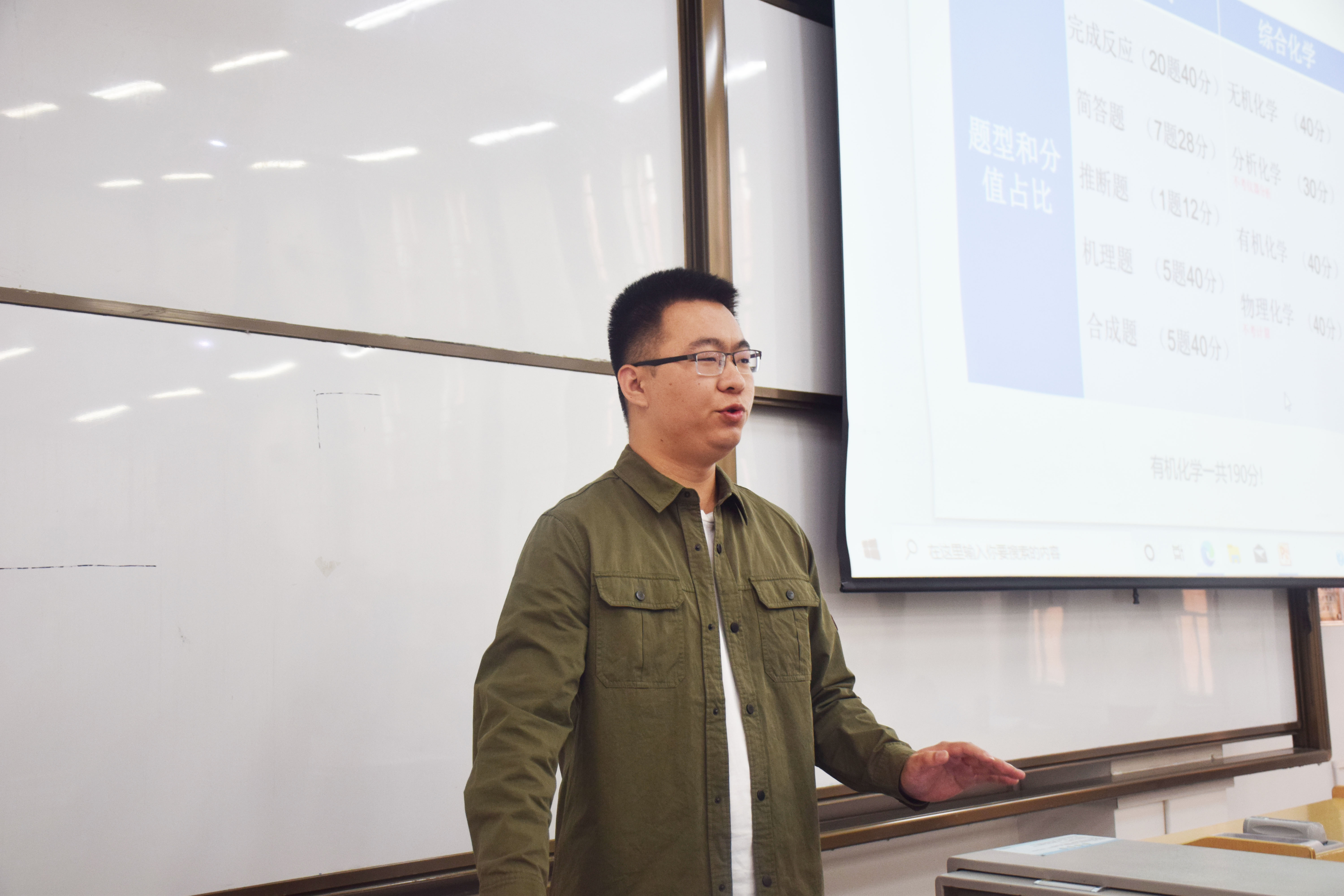 15ff0d402cac48cab4736427b551a9d1.jpg